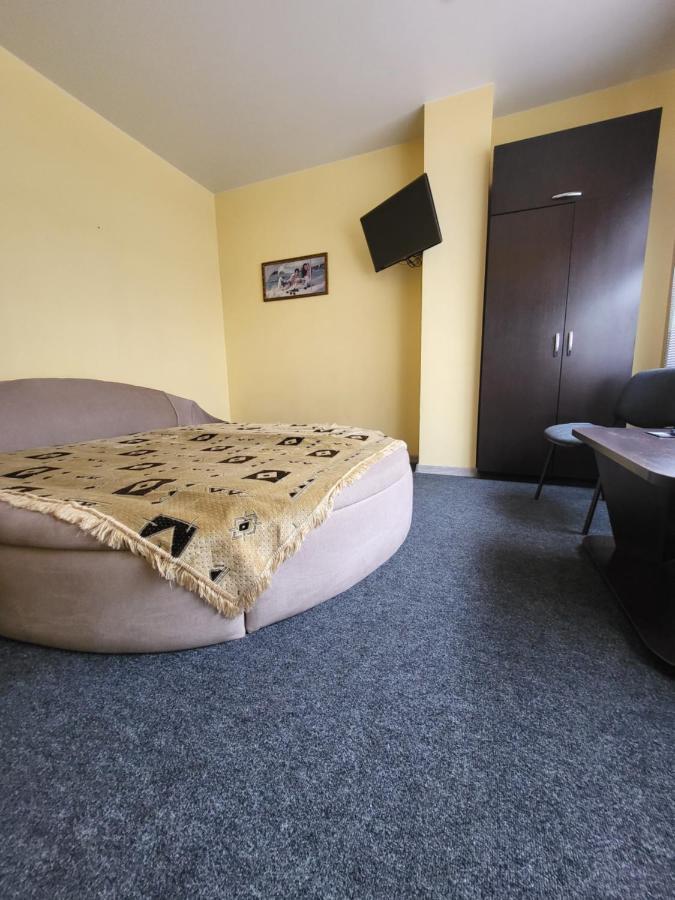 Hotel Амстердам Khmelʼnytsʼkyy Exteriér fotografie