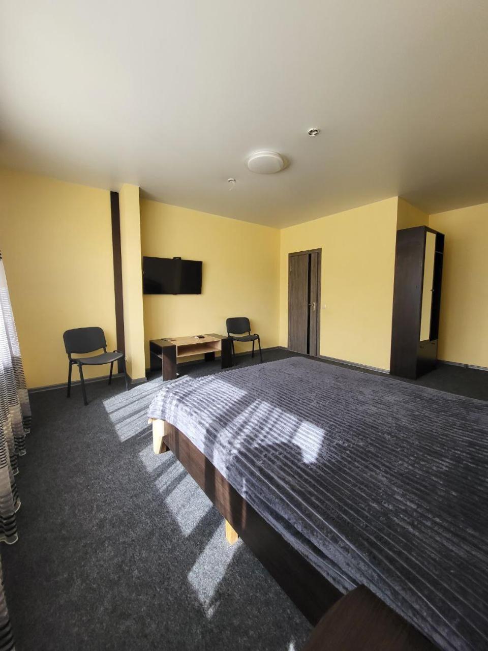 Hotel Амстердам Khmelʼnytsʼkyy Exteriér fotografie